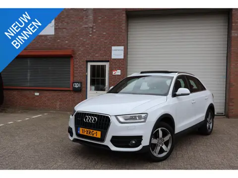 Audi Q3 2.0 TFSI quattro Pro Line Pano 3e eigenaar NAP Xenon Nw koppeling Cruise Leder Navi APK Trek