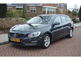 Volvo V60 2.0 D3 Summum navi/dealer onderh/184dkm