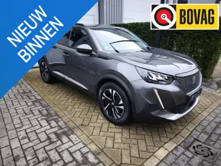 Peugeot 2008 1.2 PureTech Allure Pack 130pk EAT8 Automaat | Trekhaak | Adaptive Cruise | Stoelverwar