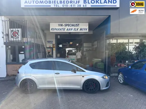 Seat Leon 2.0 TFSI FR/ met onderhoudshistorie, schroefveren, Airco, Cruise Control, sportuitlaat en 