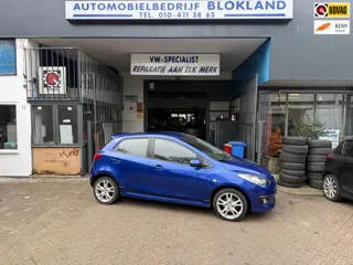 Mazda 2 1.5/ GT-M/ met onderhoudshistorie, Airco, Spoiler, Sideskirts en een ruime APK!!!