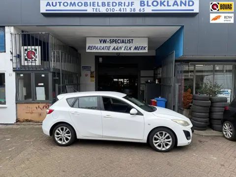 Mazda 3 2.0/ DiSi TS Plus/ Sport/ met Airco, Cruise Control, Stoelverwarming en een ruime APK!!!