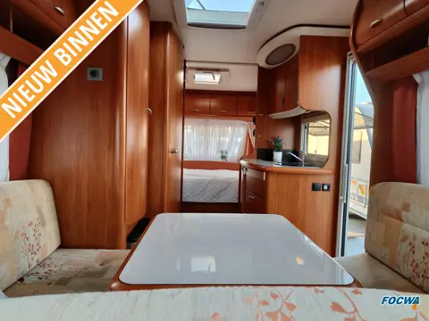 Hobby Excellent 450 UF Mover Dwarsbed Zit Tent T