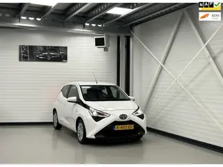 Toyota Aygo 1.0 VVT-i X-PLAY LIMITED CarPlay/Android/Camera/ LED/MultiMedia/Touchscreen/ El.ramen/El
