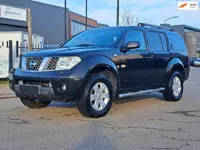 Nissan Pathfinder 2.5 SE Comfort Export
