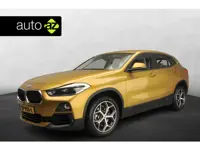 BMW X2 sDrive20i Automaat / Trekhaak / Sportstoelen / Leder / Led / Park assist / Camera / Alu wiele