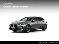 BMW 1-serie 120 M-Sport | 18" | Head-Up | Stoel/Stuurverwarming | Privacy Glass | Innovation Pack