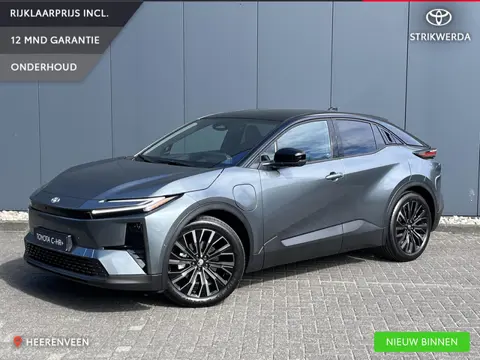 Toyota C-HR+ Executive AWD 77 kWh | Lichtgrijs leder | Nieuw op voorraad |