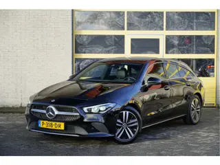 Mercedes-Benz CLA-Klasse Shooting Brake 180 Automaat! Business Solution BJ2022 Lmv 17" | Led | Pdc |