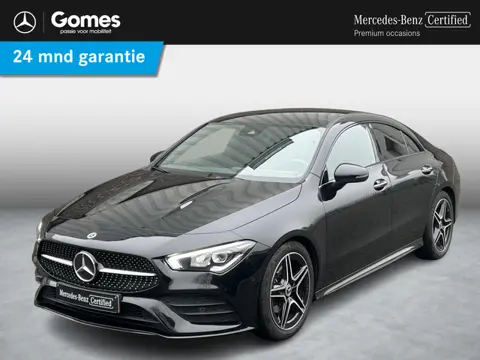Mercedes-Benz CLA-klasse 180 AMG Line | Panoramadak | Sfeerverlichting |
