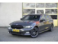 BMW 3 Serie Touring 318i Automaat! Business Edition BJ2021 Lmv 18" | Led V+A | Pdc | Navi | App-Conn