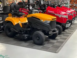 Stiga Zitmaaier met mulch / zijuitworp en trekhaak!