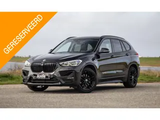 BMW X1 xDrive25e Executive BLACK LINE / CAMERA / CARPLAY / HEAD UP DISPLAY / LEDER / LED / CRUISE CO