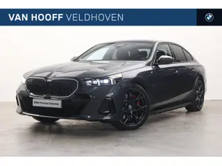 BMW 5 Serie 550e xDrive M Sport Automaat / Panoramadak / Bowers & Wilkins / Adaptief M Onderstel Pro