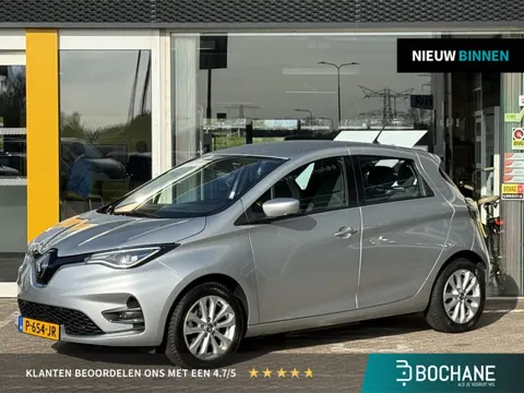 Renault ZOE R110 Zen 52 kWh | Achteruitrijcamera | Stoel & stuur verwarming | DAB | LED | Airco | Cr
