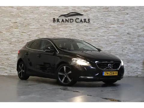 Volvo V40 1.6 T3 Momentum | Camera | Navi | Keyless | 17" LMV