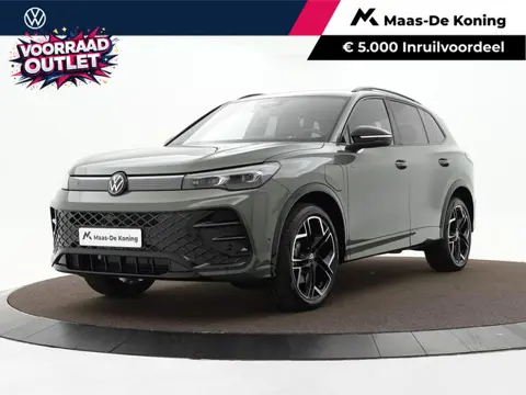 Volkswagen Tiguan R-Line Edition 1.5 eHybrid 204 PK 6 versn. DSG · Achteruitrijcamera · Rondomzichtc