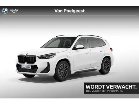 BMW X1 xDrive25e | M-Sport | Achteruitrijcamera | Interieurcamera | Sportstoelen