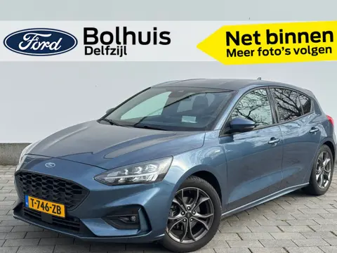 Ford Focus EcoBoost Hybrid ST Line Business | Winterpack | Trekhaak | Camera | HUD | Keyless | All S