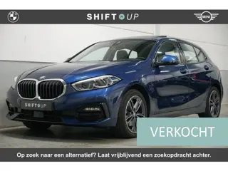 BMW 1-serie 118i Panoramadak | Sportstoelen | Camera | CarPlay