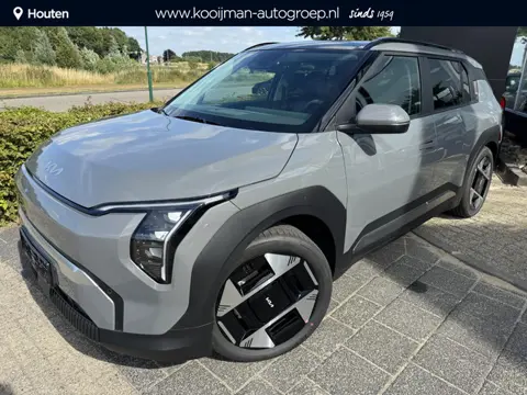 Kia EV3 Plus Advanced 58.3 kWh , Snel Leverbaar!, Inclusief 3000 Euro Inruilpremie, Complete Uitvoer