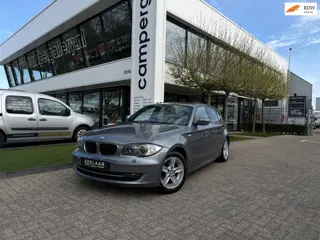 BMW 1-serie 116i PANORAMADAK l NAVIGATIE l CLIMA l STOELVERWARMING