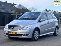 Mercedes-Benz B-klasse 170 Automaat*Navigatie*Carplay*Navigatie*NAP*Dealer onderhouden*LM velgen*Air