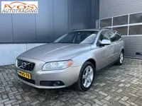 Volvo V70 2.4D Momentum (bj 2010, automaat)