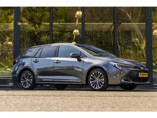 Toyota Corolla Touring Sports 1.8 Hybrid First Edition