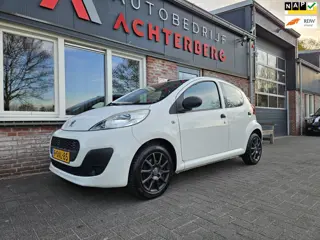 Peugeot 107 1.0 Access Accent 5-Deurs! Airco! LMV Velgen! NAP! Leuke/Nette Auto!