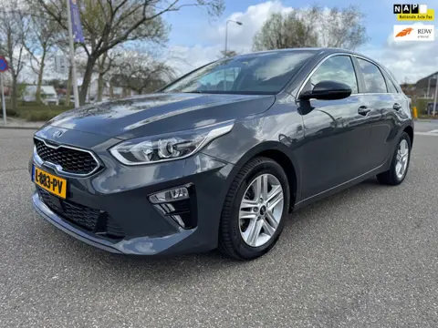 Kia Ceed 1.5 T-GDi DynamicPlusLine / 1e.eigenaar / automaat / dealer.onderhouden / navi / pdc / crui