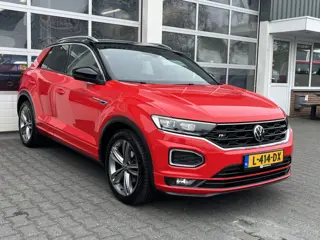 Volkswagen T-Roc 1.5 TSI Sport Business R-line Digitaal display Stoelverwarming Electrische achterkl