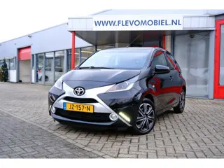 Toyota Aygo 1.0 VVT-i x-play 5-drs Navi|Cam|Airco
