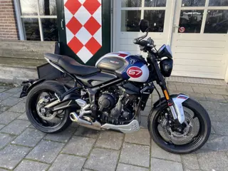 Triumph TRIDENT 660 TRIPLE TRIBUTE ABS (bj 2024)