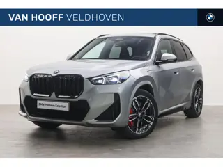 BMW X1 xDrive25e M Sport Automaat / Panoramadak / Trekhaak / Sportstoelen / Achteruitrijcamera / M A