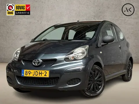 Toyota Aygo 1.0-12V Sport (LOGISCH NAP, AIRCO, SPORTSTOELEN, NIEUWE APK, NIEUWSTAAT)