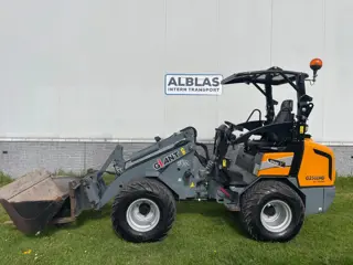 Giant G2500HD Xtra kniklader shovel (bj 2020)