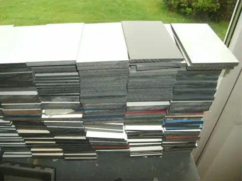 Stelplaatjes div. dikten (3-13 mm) en kleuren ca. 80x150 mm