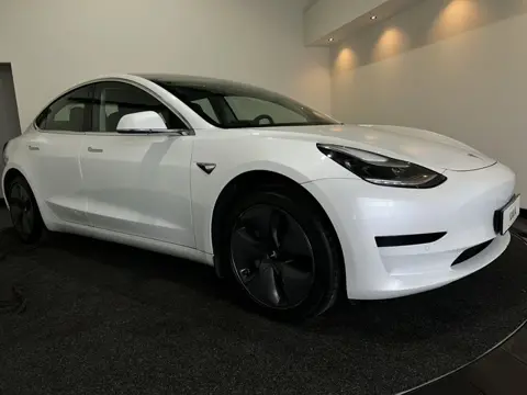 Tesla Model 3 Standard RWD Plus 60 kWh Soh (batterijcheck) Waarde  89,8 %