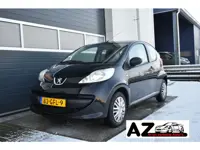 Peugeot 107 1.0-12V XR