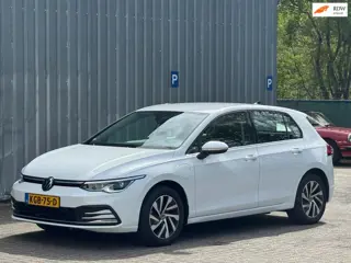 Volkswagen GOLF 1.4 eHybrid Plug-In DSG / StuurwVerw / CarPlay / Elekstoelen