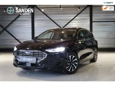 Ford Focus Wagon 1.0 EcoBoost Hybrid Titanium | RIJKLAARPRIJS | LAGE KM STAND | NAVI | WINTERPACK | 