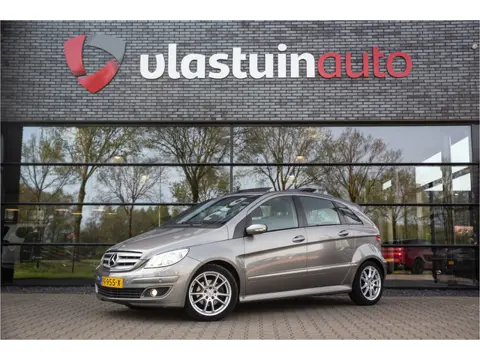 Mercedes-Benz B-Klasse 200 Turbo , Panoramadak, Trekhaak,