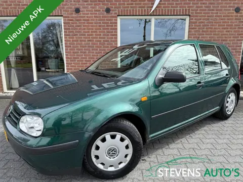 Volkswagen Golf 1.6 Trendline AUTOMAAT / NIEUWE APK / RIJDT GOED