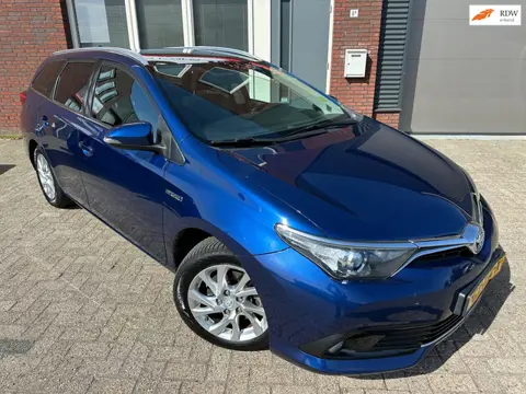 Toyota Auris 1.8 Hybrid Lease Pro / Pano / Navi / Camera / PDC / DAB / NAP