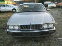 te koop auto jacuar xj 6 cil. bijna oldtimmer.