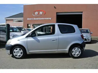 Toyota Yaris 1.0-16V VVT-i Terra apk 17-03-2027 inruil mogelijk