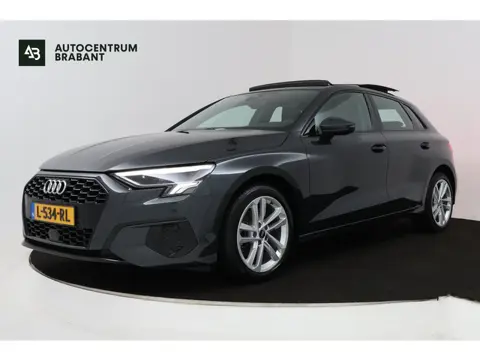 Audi A3 Sportback 30 TFSI Business edition (PANORAMADAK, STOELVERWARMING, TREKHAAK AFNEEMBAAR, ADAPT
