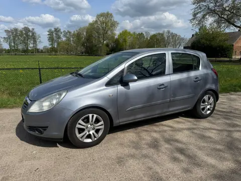 Opel Corsa 1.2-16V Enjoy, automaat