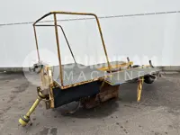 Damcon PL40 met een spitmachine voor bomen